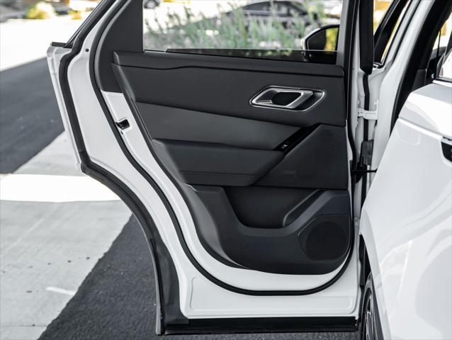 Photo of 2025 Fuji White Land Rover Range Rover Velar