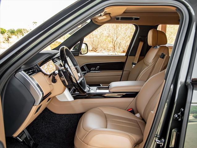 Photo of 2025 Green Land Rover Range Rover