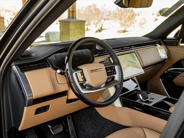 Photo of 2025 Green Land Rover Range Rover