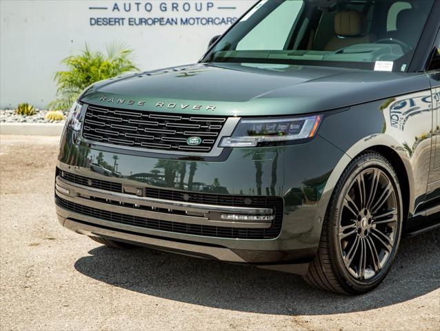 Photo of 2025 Green Land Rover Range Rover