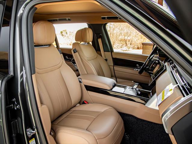Photo of 2025 Green Land Rover Range Rover