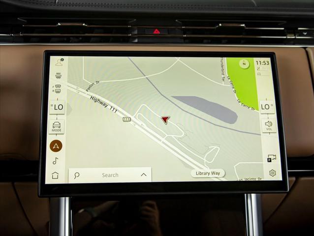 Photo of 2025 Green Land Rover Range Rover