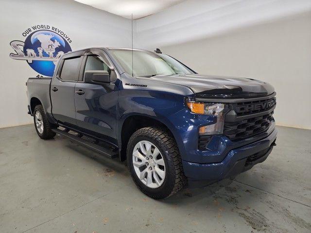 Photo of 2022 Northsky Blue Metallic Chevrolet Silverado 1500