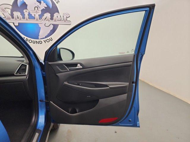 Photo of 2017 Caribbean Blue Hyundai TUCSON