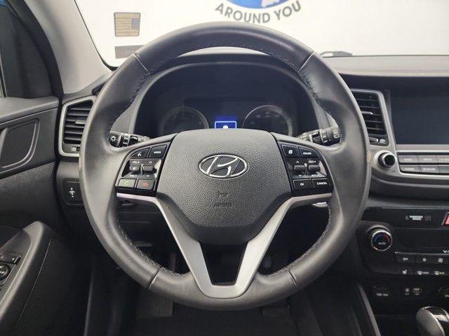 Photo of 2017 Caribbean Blue Hyundai TUCSON