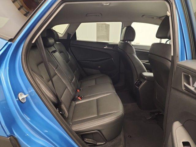 Photo of 2017 Caribbean Blue Hyundai TUCSON