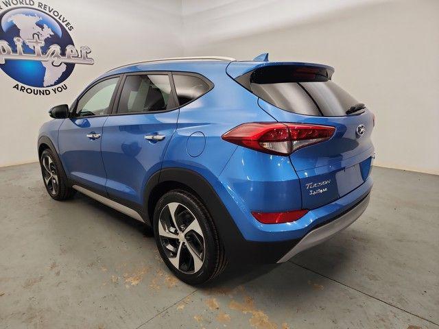 Photo of 2017 Caribbean Blue Hyundai TUCSON