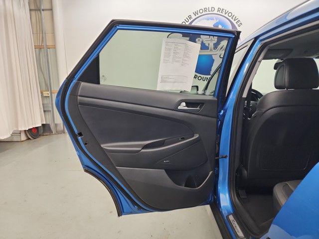 Photo of 2017 Caribbean Blue Hyundai TUCSON