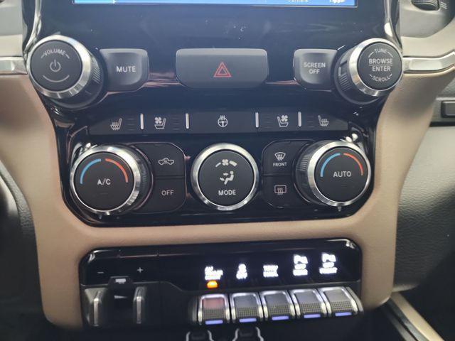 Photo of 2022 Diamond Black Crystal Pearlcoat RAM 2500