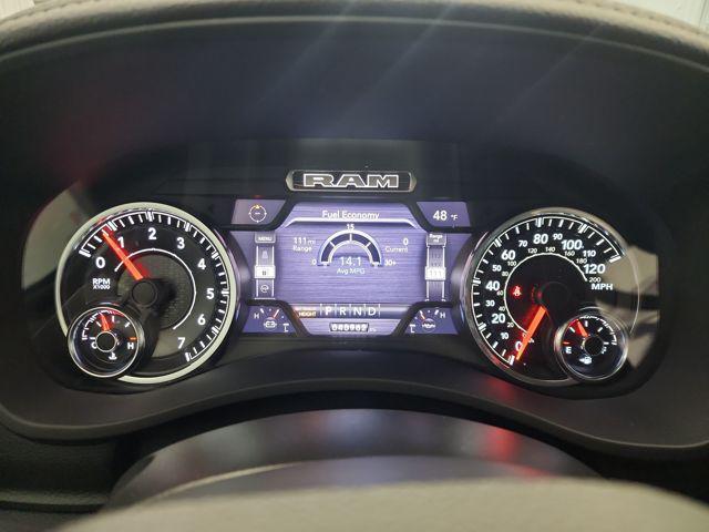 Photo of 2022 Diamond Black Crystal Pearlcoat RAM 2500