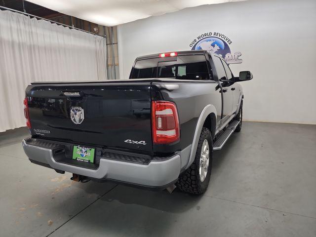 Photo of 2022 Diamond Black Crystal Pearlcoat RAM 2500