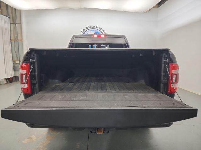Photo of 2022 Diamond Black Crystal Pearlcoat RAM 2500