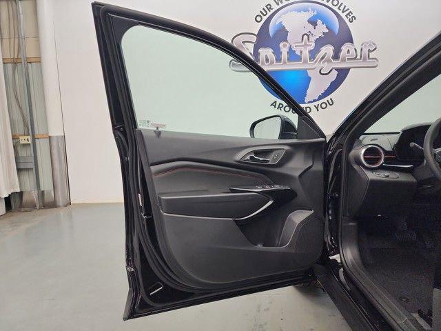 Photo of 2025 Mosaic Black Metallic Chevrolet Trax