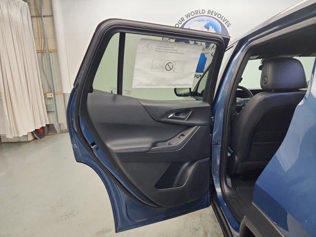 Photo of 2026 Lakeshore Blue Metallic Chevrolet Equinox