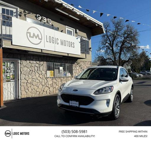 Photo of 2020 Star White Metallic Tri-Coat Ford Escape