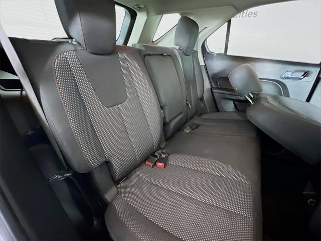 Photo of 2015 Summit White Chevrolet Equinox