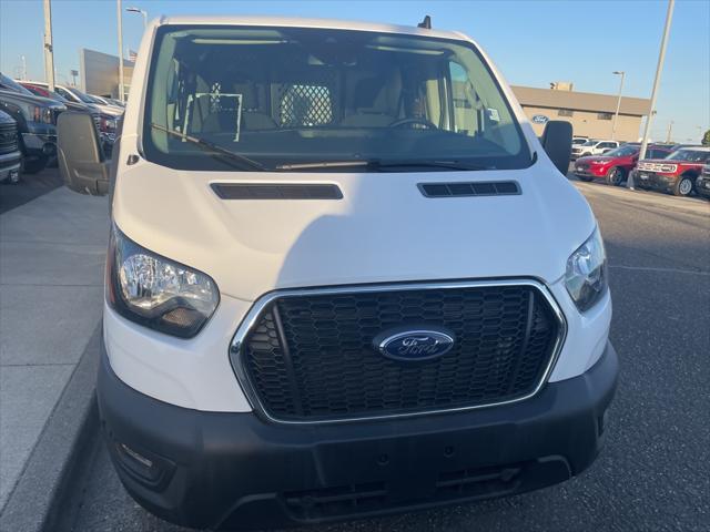 Photo of 2023 Oxford White Ford Transit-250