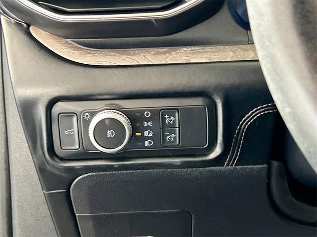 Photo of 2022 Agate Black Metallic Ford Explorer