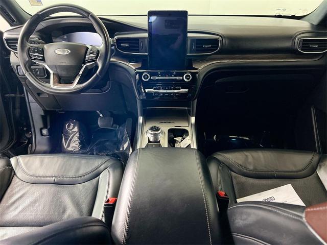 Photo of 2022 Agate Black Metallic Ford Explorer