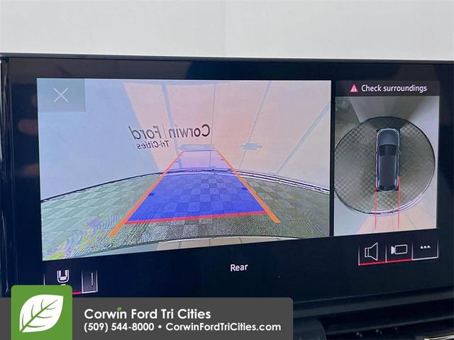 Photo of 2022 Gray Audi Q5