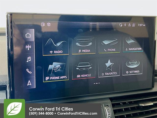 Photo of 2022 Gray Audi Q5
