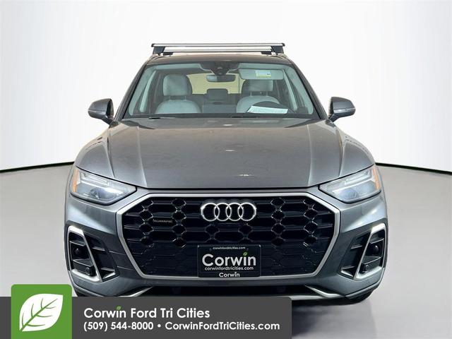 Photo of 2022 Gray Audi Q5