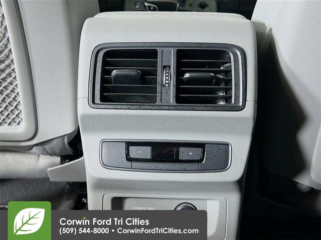 Photo of 2022 Gray Audi Q5