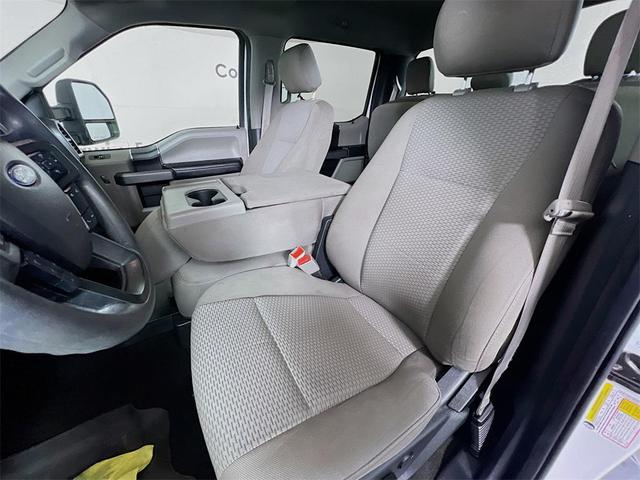 Photo of 2019 Oxford White Ford F-150