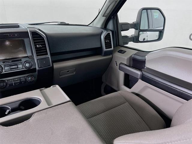 Photo of 2019 Oxford White Ford F-150