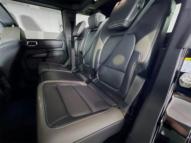 Photo of 2025 Shadow Black Ford Bronco