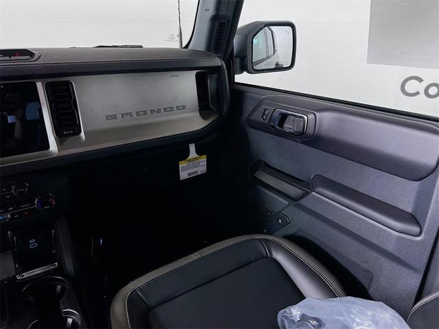 Photo of 2025 Shadow Black Ford Bronco