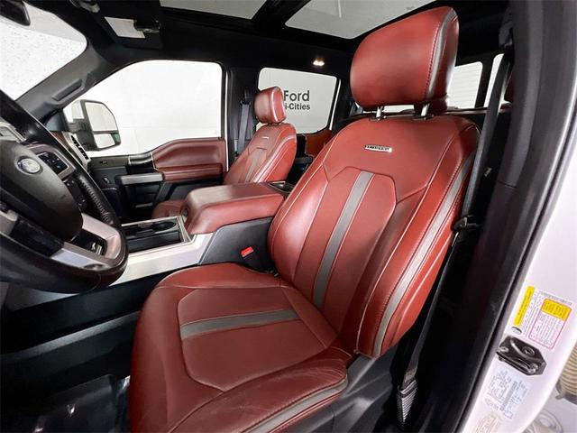 Photo of 2019 White Platinum Metallic Tri-Coat Ford F-350