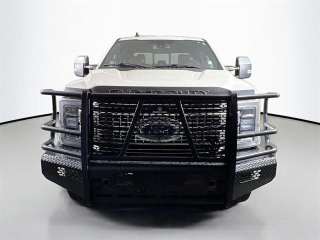 Photo of 2019 White Platinum Metallic Tri-Coat Ford F-350