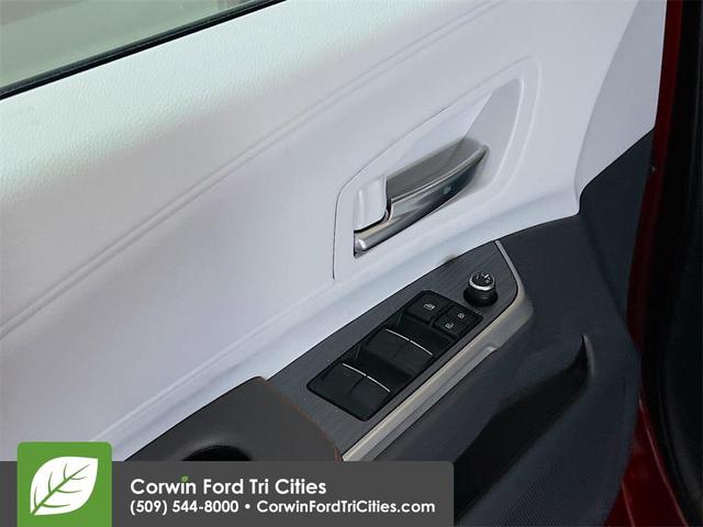 Photo of 2024 Ruby Flare Pearl Toyota Sienna