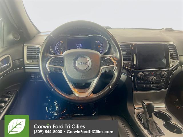 Photo of 2021 Bright White Clearcoat Jeep Grand Cherokee