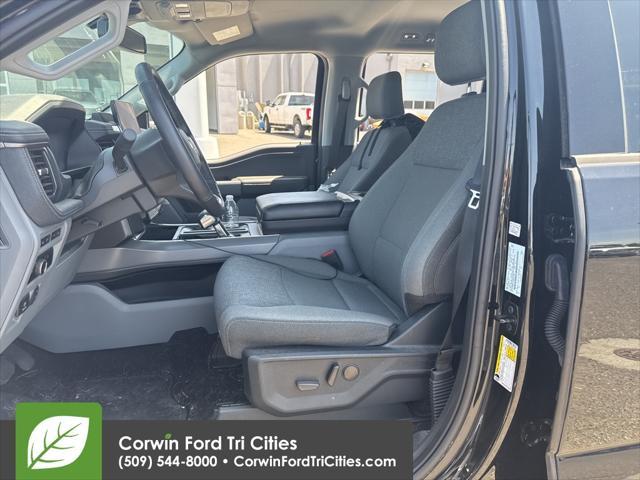 Photo of 2024 Agate Black Metallic Ford F-150 Lightning