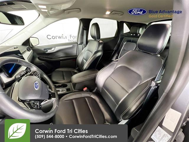 Photo of 2024 Agate Black Metallic Ford Escape