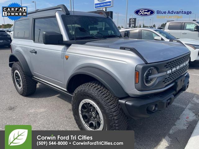 Photo of 2023 Iconic Silver Metallic Ford Bronco