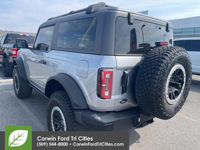Photo of 2023 Iconic Silver Metallic Ford Bronco