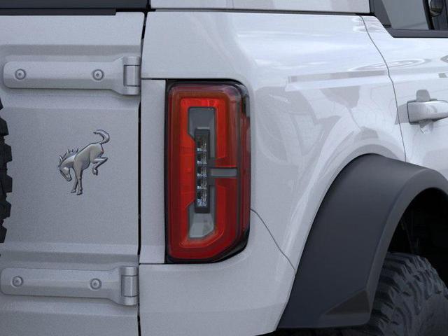 Photo of 2025 Oxford White Ford Bronco