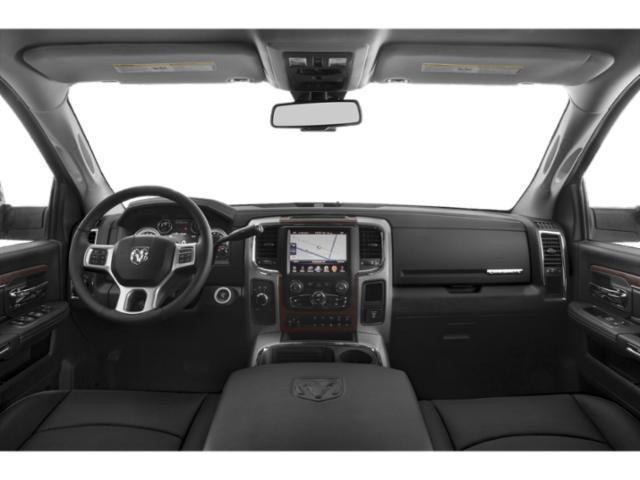 Photo of 2018 Brilliant Black Crystal Pearlcoat RAM 2500
