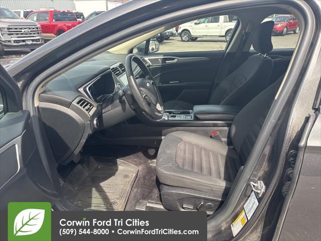 Photo of 2017 Magnetic Ford Fusion Hybrid