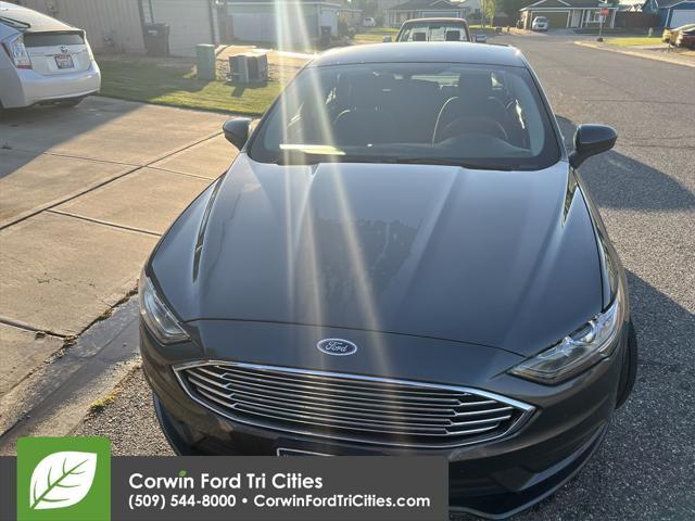 Photo of 2017 Magnetic Ford Fusion Hybrid