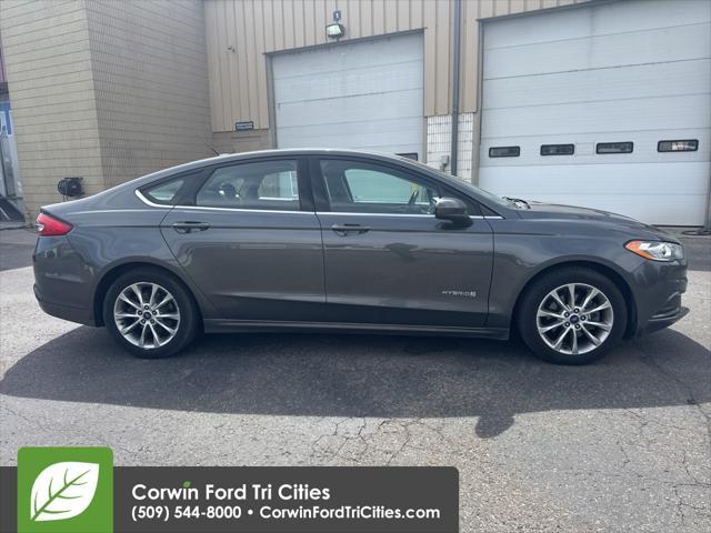 Photo of 2017 Magnetic Ford Fusion Hybrid
