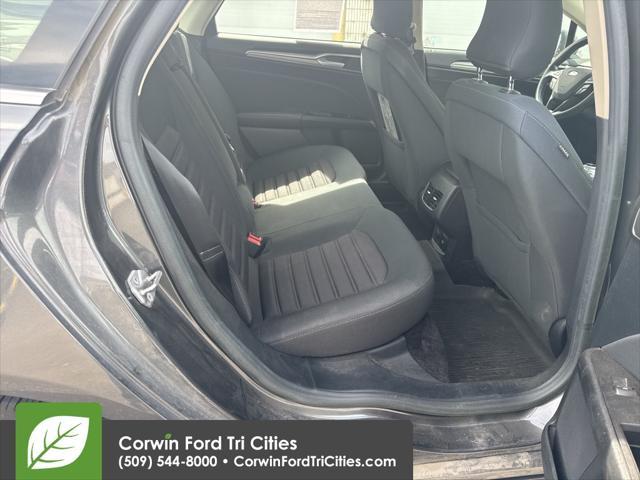 Photo of 2017 Magnetic Ford Fusion Hybrid