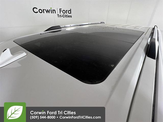 Photo of 2018 Oxford White Ford Expedition
