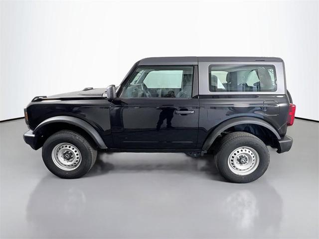 Photo of 2023 Shadow Black Ford Bronco