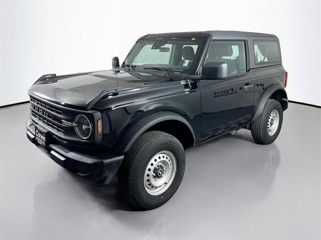 Photo of 2023 Shadow Black Ford Bronco
