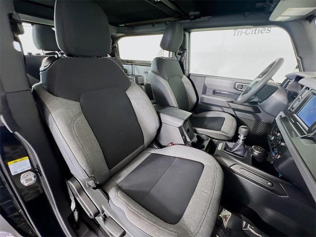 Photo of 2023 Shadow Black Ford Bronco