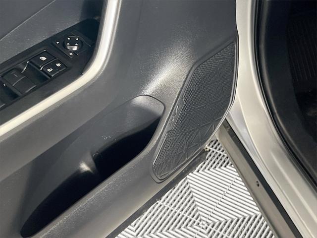 Photo of 2021 Midnight Black Metallic Toyota RAV4 Hybrid